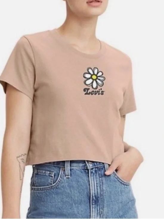 Levi's Blush Daisy Crop Tee - Picture 1 of 3